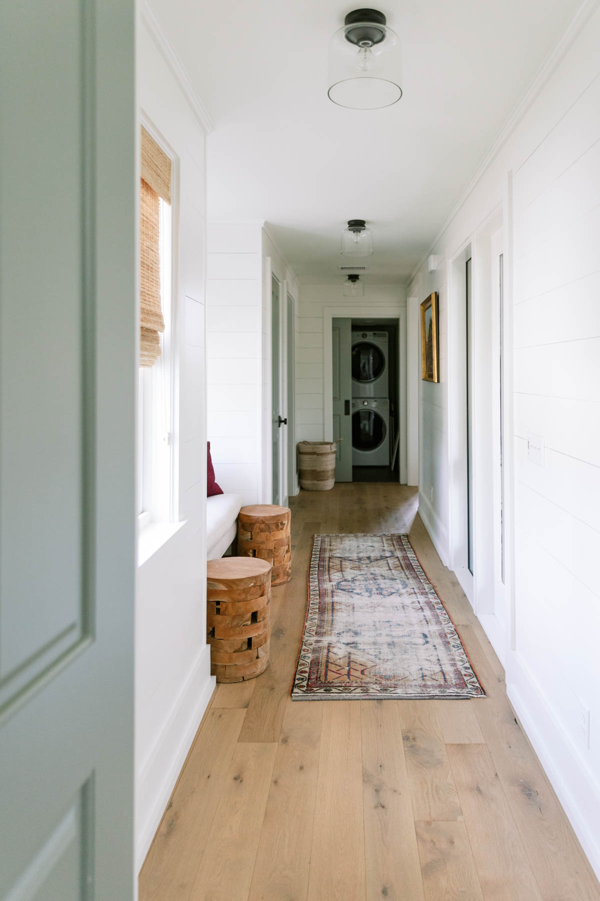 Using rugs to dress up your entryway